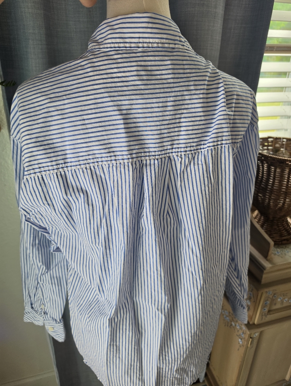 Universal Thread Button Down - Picture 3 of 5